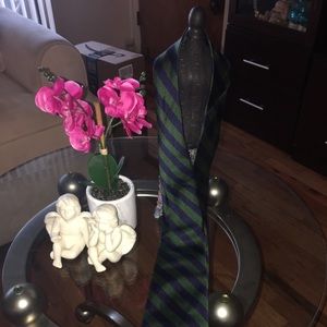 Brooks brothers tie